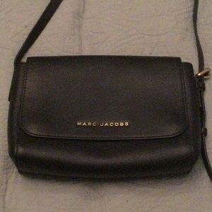 EUC Marc Jacobs Leather Crossbody